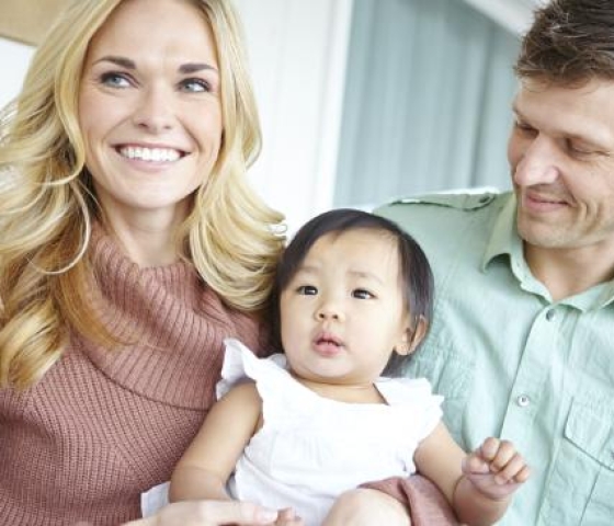 Người nước ngoài muốn nhận con nuôi Việt Nam